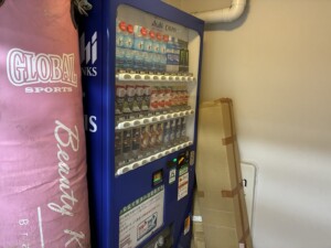 Beauty Kick Project新宿の自動販売機